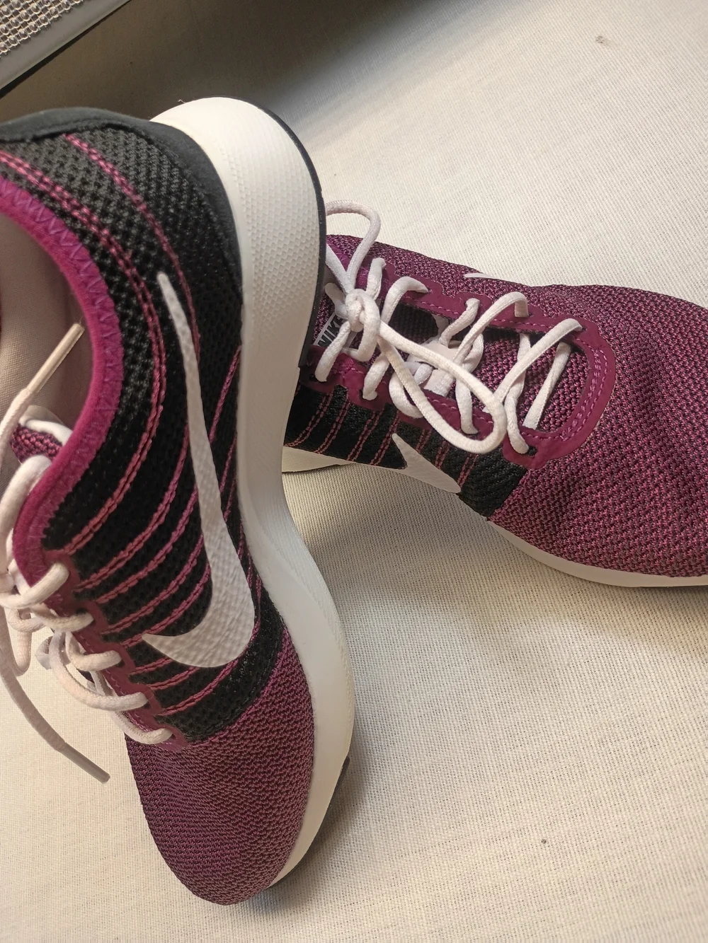 Nike Dualtone Racer Plum/Pink Mesh Sneakers Size 5